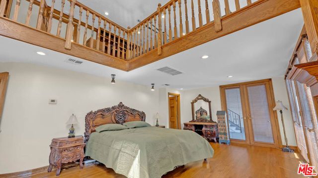 1242 Angelo Drive, Beverly Hills, CA 90210