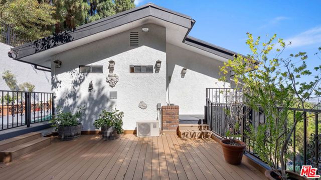 1242 Angelo Drive, Beverly Hills, CA 90210