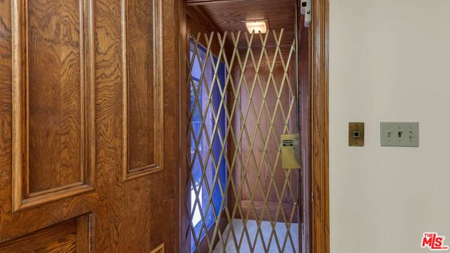 1242 Angelo Drive, Beverly Hills, CA 90210