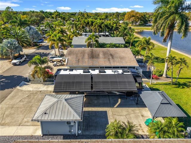 5934 Brightwood DR, Fort Myers, FL 33905