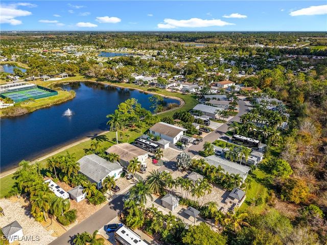 5934 Brightwood DR, Fort Myers, FL 33905