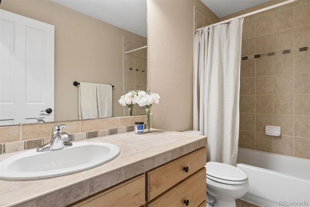 7141 S Elk Court, Aurora, CO 80016