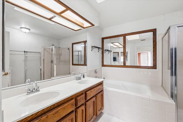 8536 Cord Way, Sacramento, CA 95828