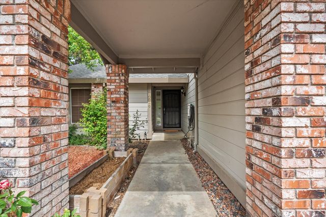 8536 Cord Way, Sacramento, CA 95828