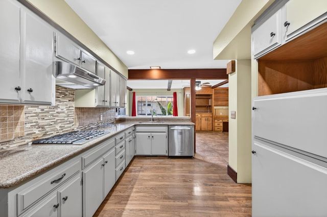 751 S 3rd Street, Kerman, CA 93630