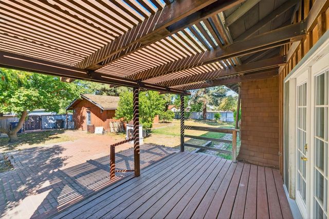 751 S 3rd Street, Kerman, CA 93630