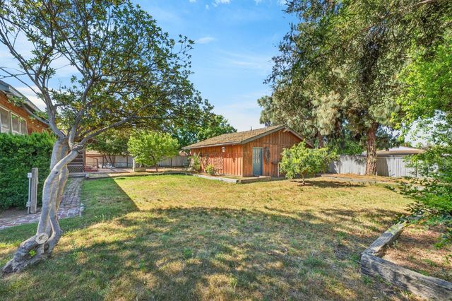 751 S 3rd Street, Kerman, CA 93630