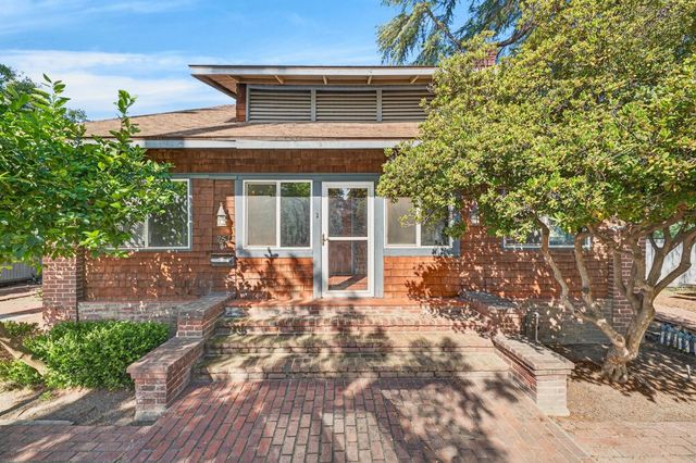 751 S 3rd Street, Kerman, CA 93630