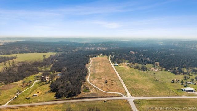 398515 W 300 Road, Copan, OK 74022