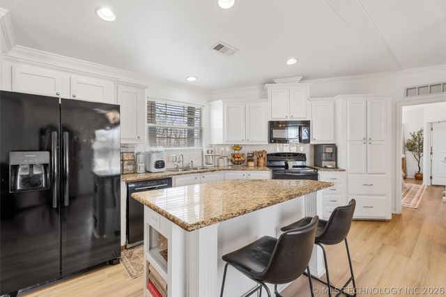 398515 W 300 Road, Copan, OK 74022