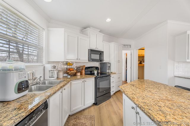 398515 W 300 Road, Copan, OK 74022