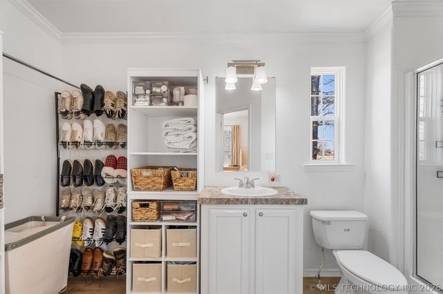 398515 W 300 Road, Copan, OK 74022