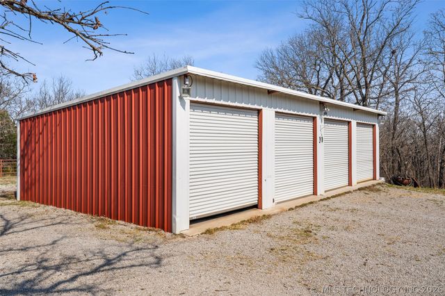 398515 W 300 Road, Copan, OK 74022