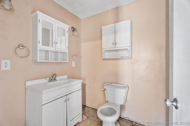 398515 W 300 Road, Copan, OK 74022