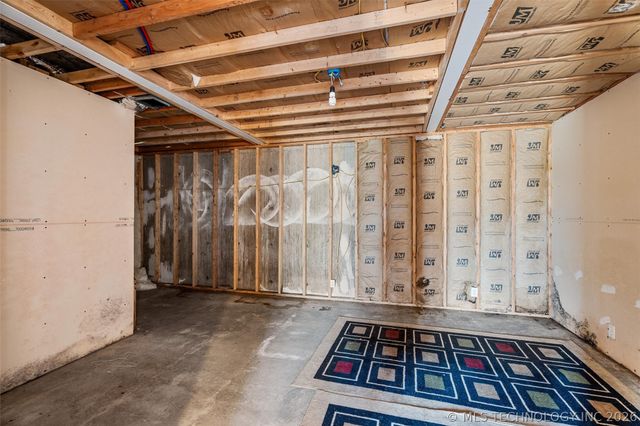 398515 W 300 Road, Copan, OK 74022