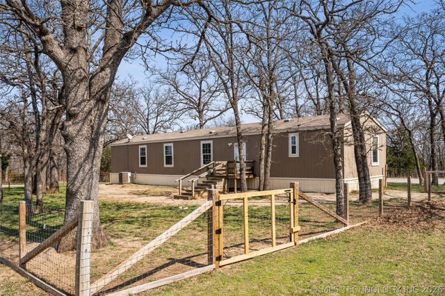 398515 W 300 Road, Copan, OK 74022