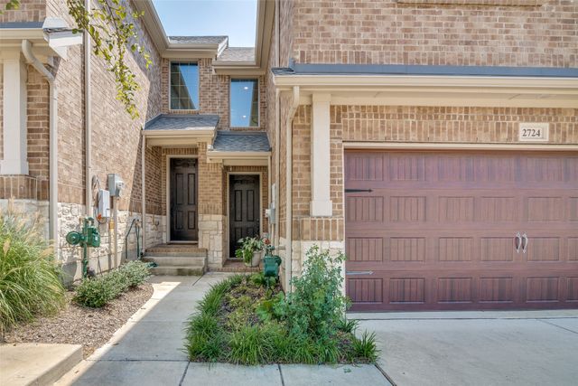 2724 N Splendor Drive, Little Elm, TX 75068