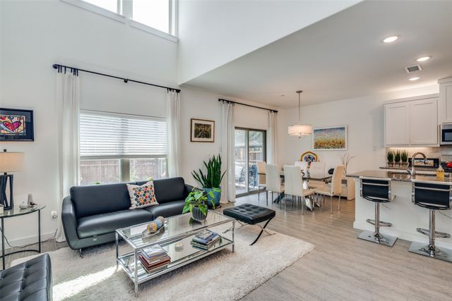 2724 N Splendor Drive, Little Elm, TX 75068