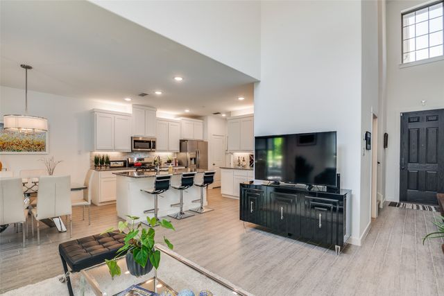 2724 N Splendor Drive, Little Elm, TX 75068