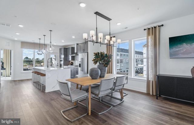 2047 HENSON NORRIS ST, Rockville, MD 20850