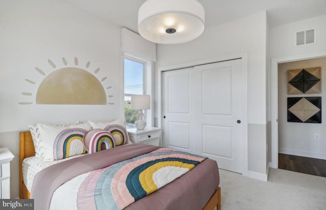 2047 HENSON NORRIS ST, Rockville, MD 20850