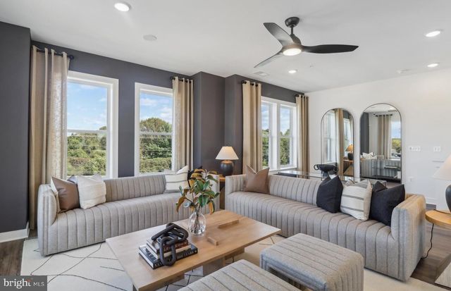 2047 HENSON NORRIS ST, Rockville, MD 20850