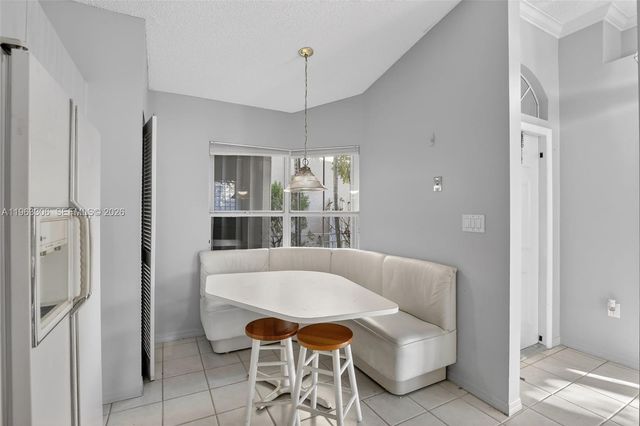 1150 Queen Palm Ct, Hollywood, FL 33019