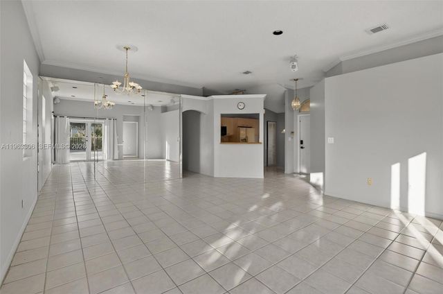 1150 Queen Palm Ct, Hollywood, FL 33019