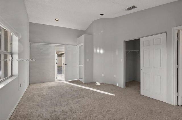 1150 Queen Palm Ct, Hollywood, FL 33019