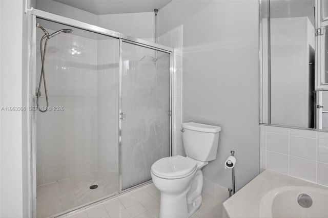 1150 Queen Palm Ct, Hollywood, FL 33019