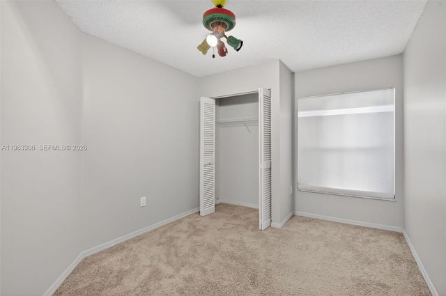 1150 Queen Palm Ct, Hollywood, FL 33019