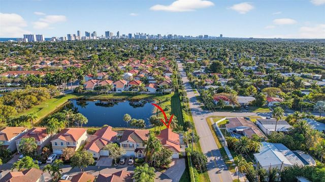 1150 Queen Palm Ct, Hollywood, FL 33019