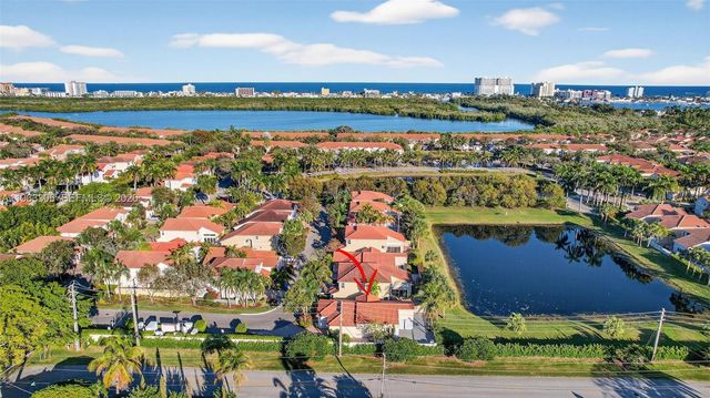 1150 Queen Palm Ct, Hollywood, FL 33019