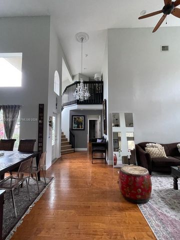 10157 NW 4th St 1, Plantation, FL 33324