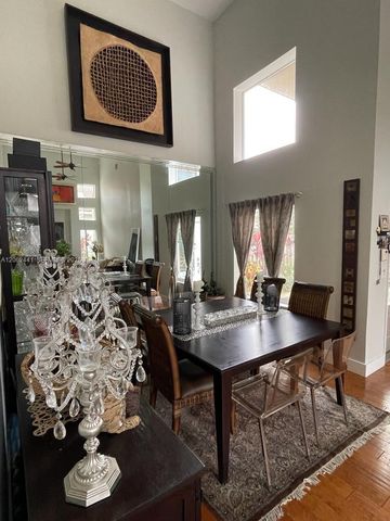10157 NW 4th St 1, Plantation, FL 33324