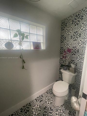 10157 NW 4th St 1, Plantation, FL 33324