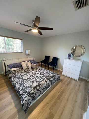 10157 NW 4th St 1, Plantation, FL 33324