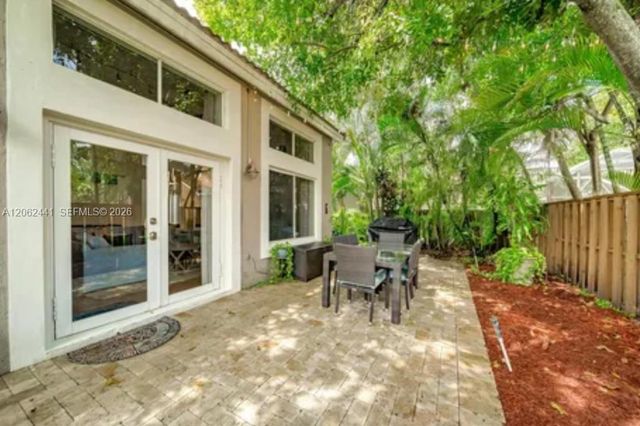 10157 NW 4th St 1, Plantation, FL 33324
