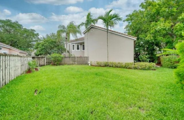 10157 NW 4th St 1, Plantation, FL 33324