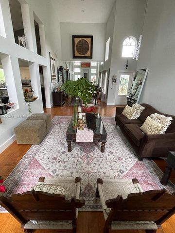 10157 NW 4th St 1, Plantation, FL 33324