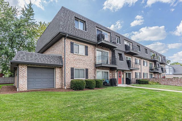 900 S Plum Grove Road 216, Palatine, IL 60067