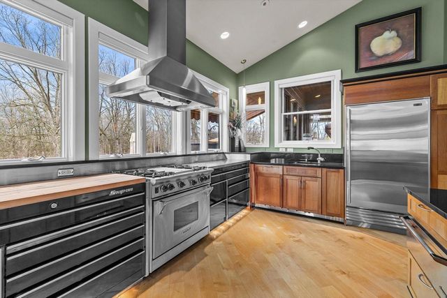 9112 3rd AVENUE, Pleasant Prairie, WI 53158