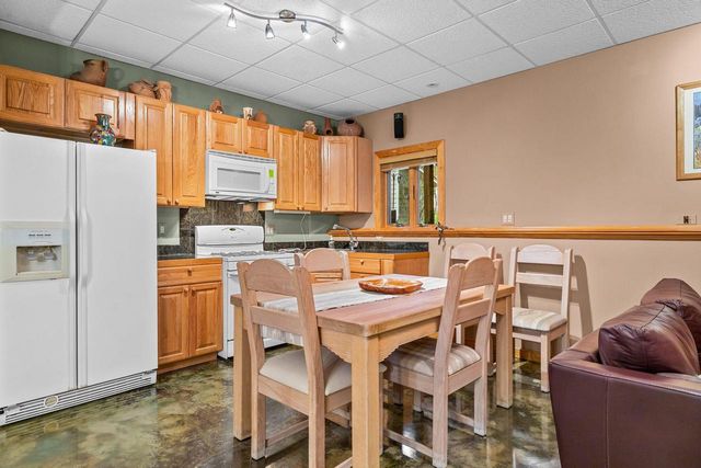 9112 3rd AVENUE, Pleasant Prairie, WI 53158
