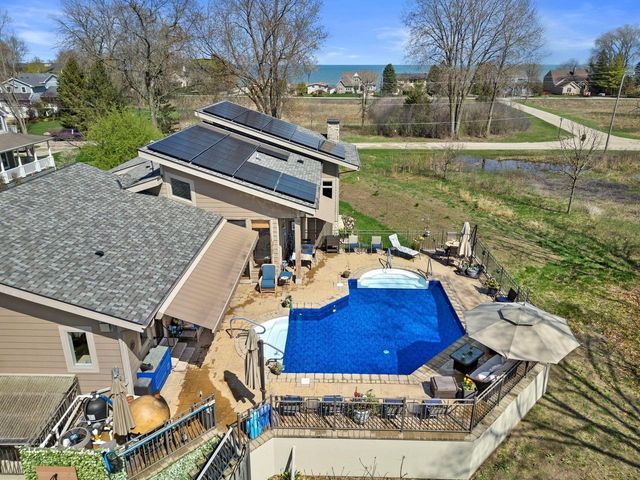9112 3rd AVENUE, Pleasant Prairie, WI 53158