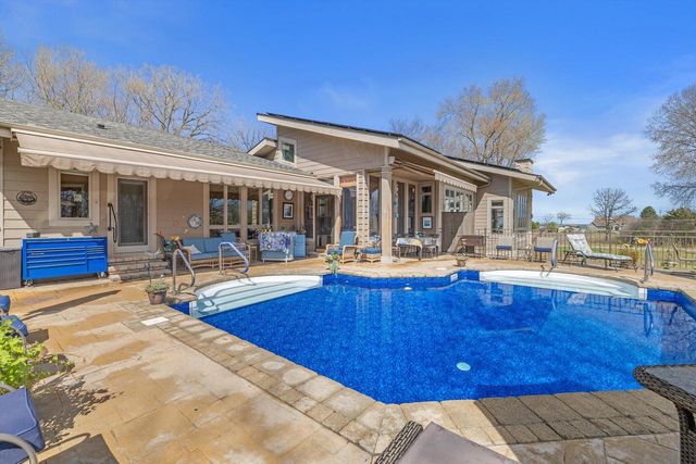 9112 3rd AVENUE, Pleasant Prairie, WI 53158