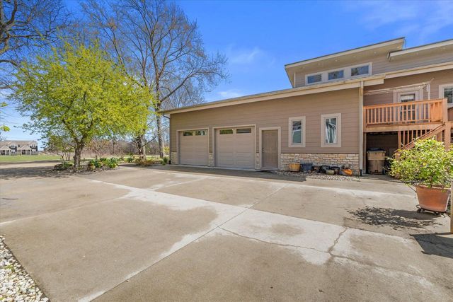 9112 3rd AVENUE, Pleasant Prairie, WI 53158