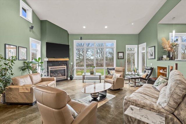 9112 3rd AVENUE, Pleasant Prairie, WI 53158