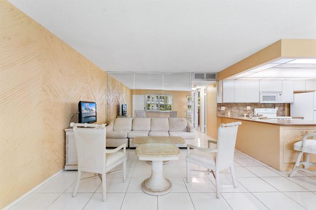 5208 NE 24TH Terrace F124, Fort Lauderdale, FL 33308