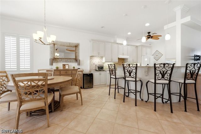 3626 Grand Cypress DR, Naples, FL 34119