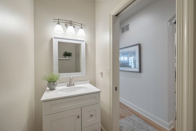 255 S 41st Street 171, West Des Moines, IA 50265